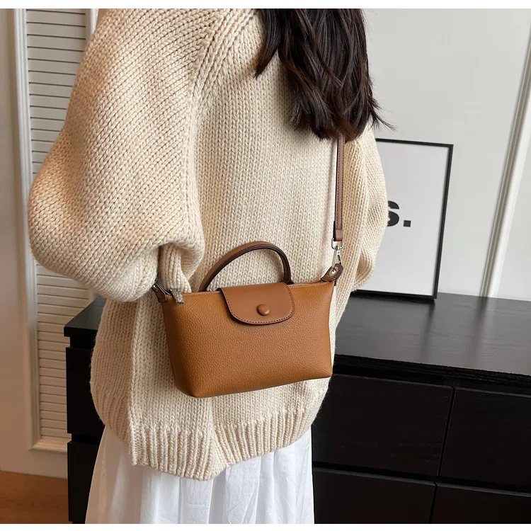 Newly Arrived Designer Short Handle Bag Waterproof Nylon Dumpling Bag Commuter Crossbody Bag for Women