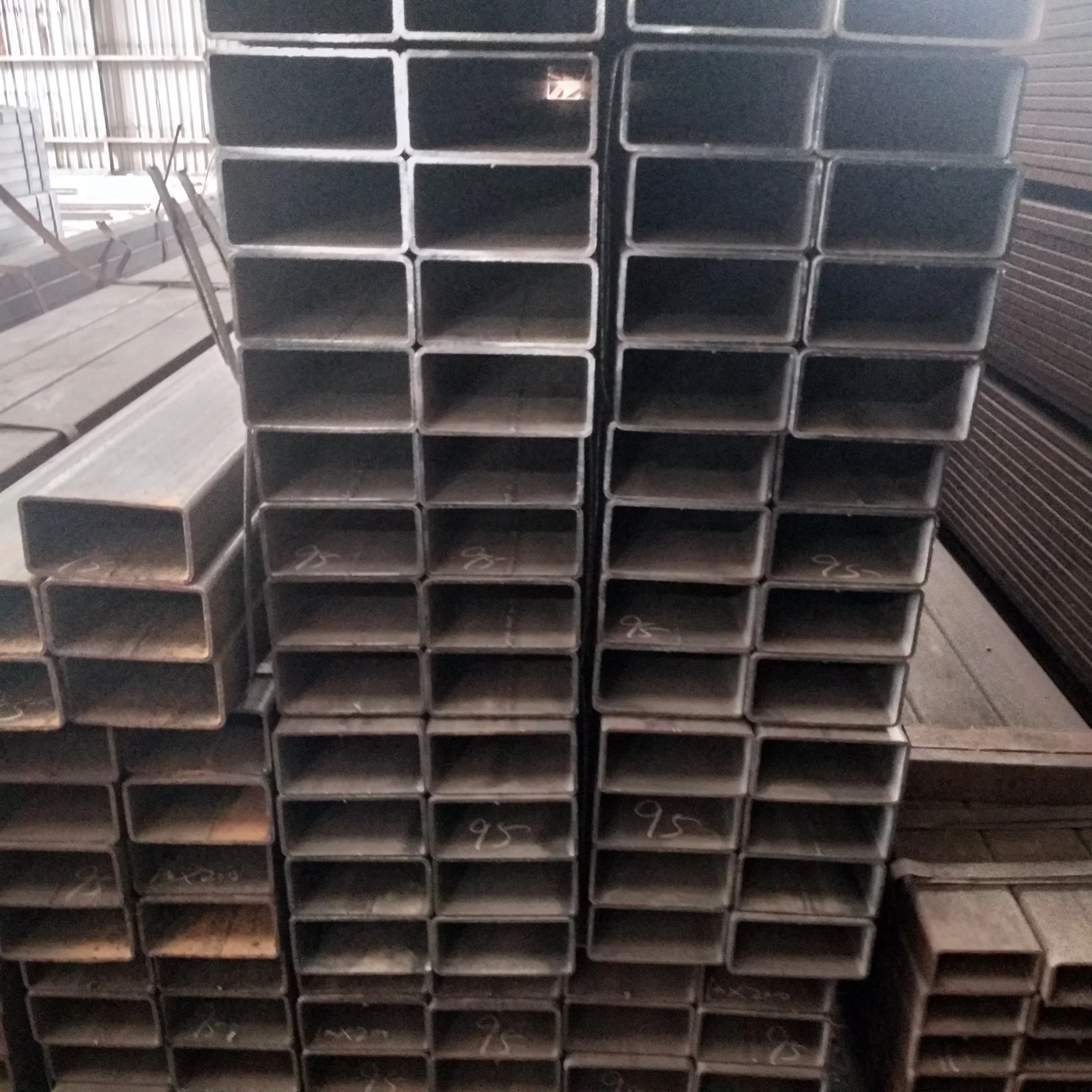 High Quality Galvanized Square and Rectangular Steel Pipes and Tubes