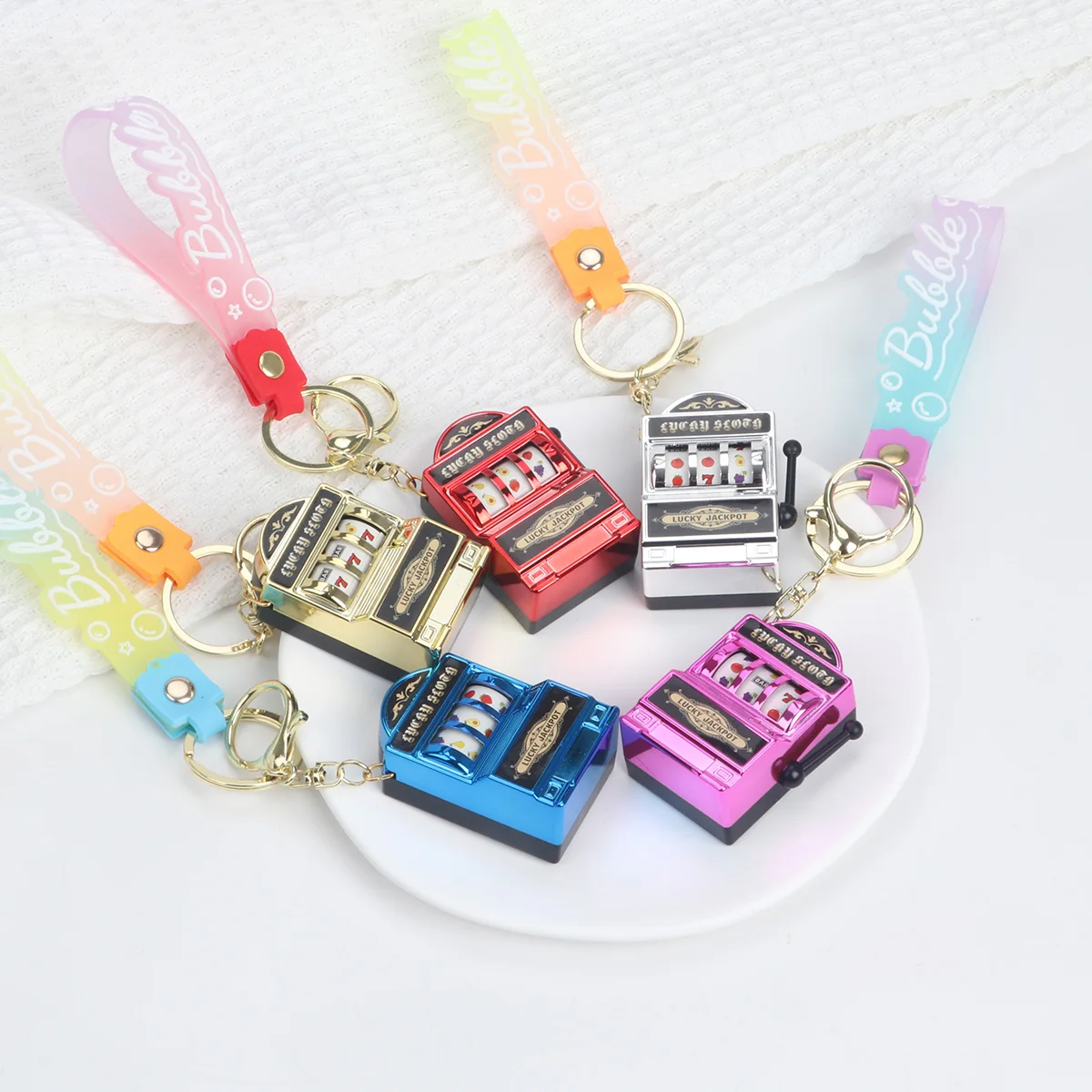 激安プラスチック製ミニラッキージャックポットキーホルダー スロット