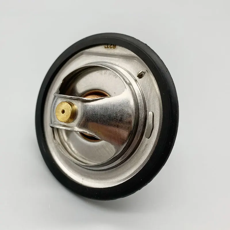 8-97300790-2 Thermostat for ISUZU ZAX200-3 ZAX210-3 4HK1