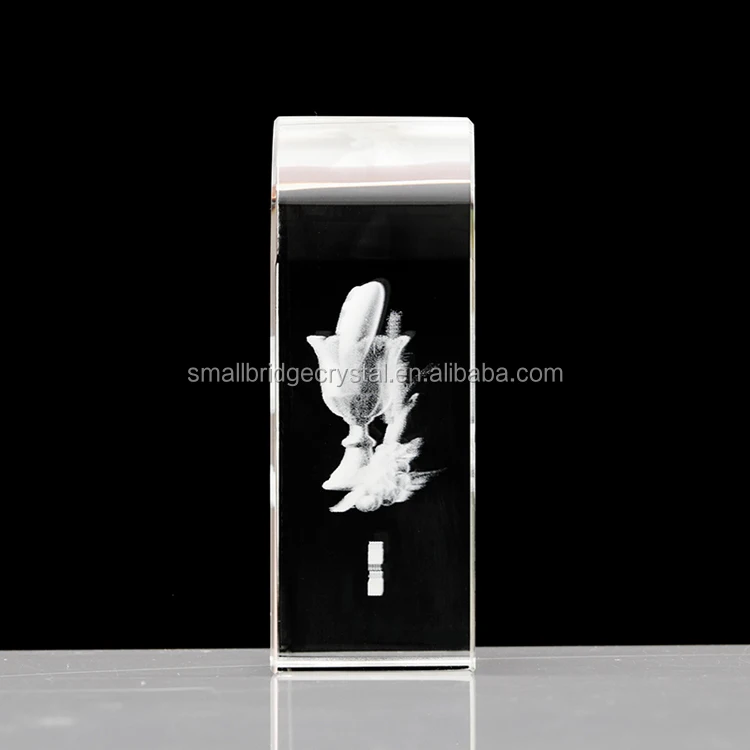 Small Bridge Professional Customized First Holy Communion 3d Laser Crystal Baptism Gifts With Factory Price