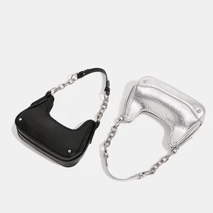 Solid-Color Cool Chain Underarm Bag  Kabelka s Hornym Uchom Stylish Leisure  Handbags Purses