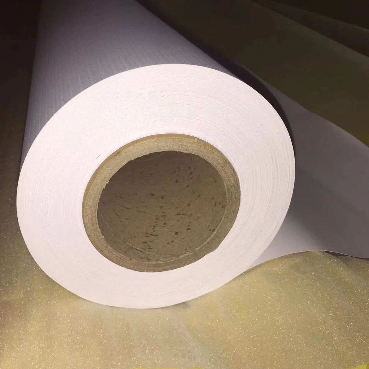 ПВХ виниловый баннер рулон ПВХ баннер 300gsm ПВХ pana гибкий баннер ламинированный глянцевый с фронтальным освещением