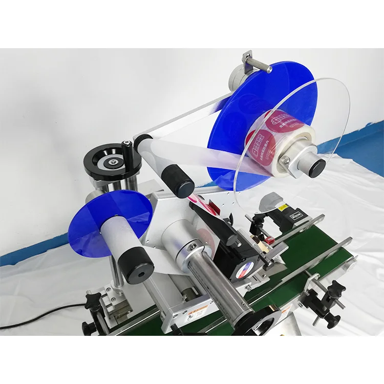 Полностью автоматическая промышленная маркировочная машина высокой точности для помады