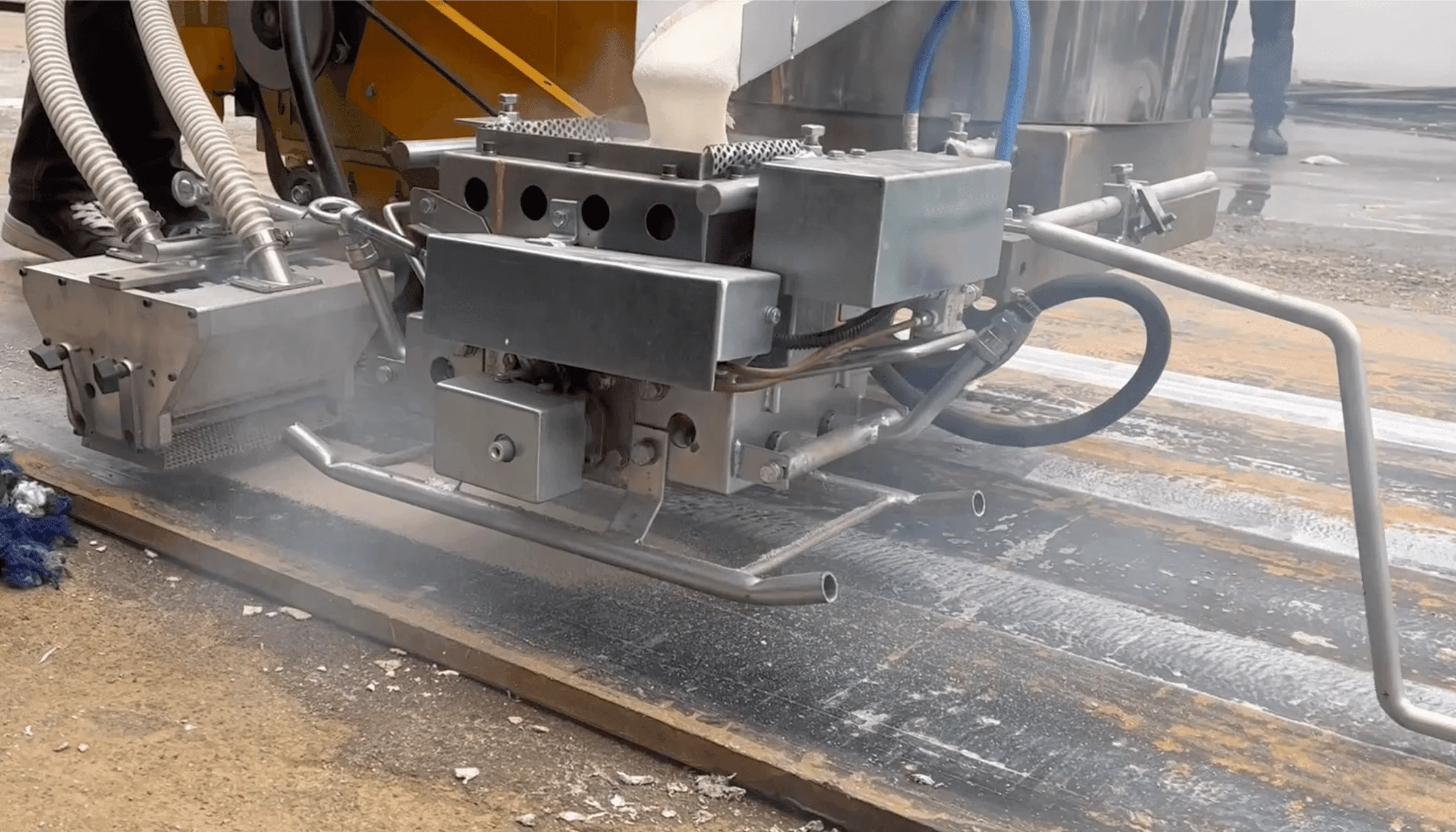 Professional Road Marking Manufacture Small Type Hot Melt Spraying Thermoplastic Road Marking