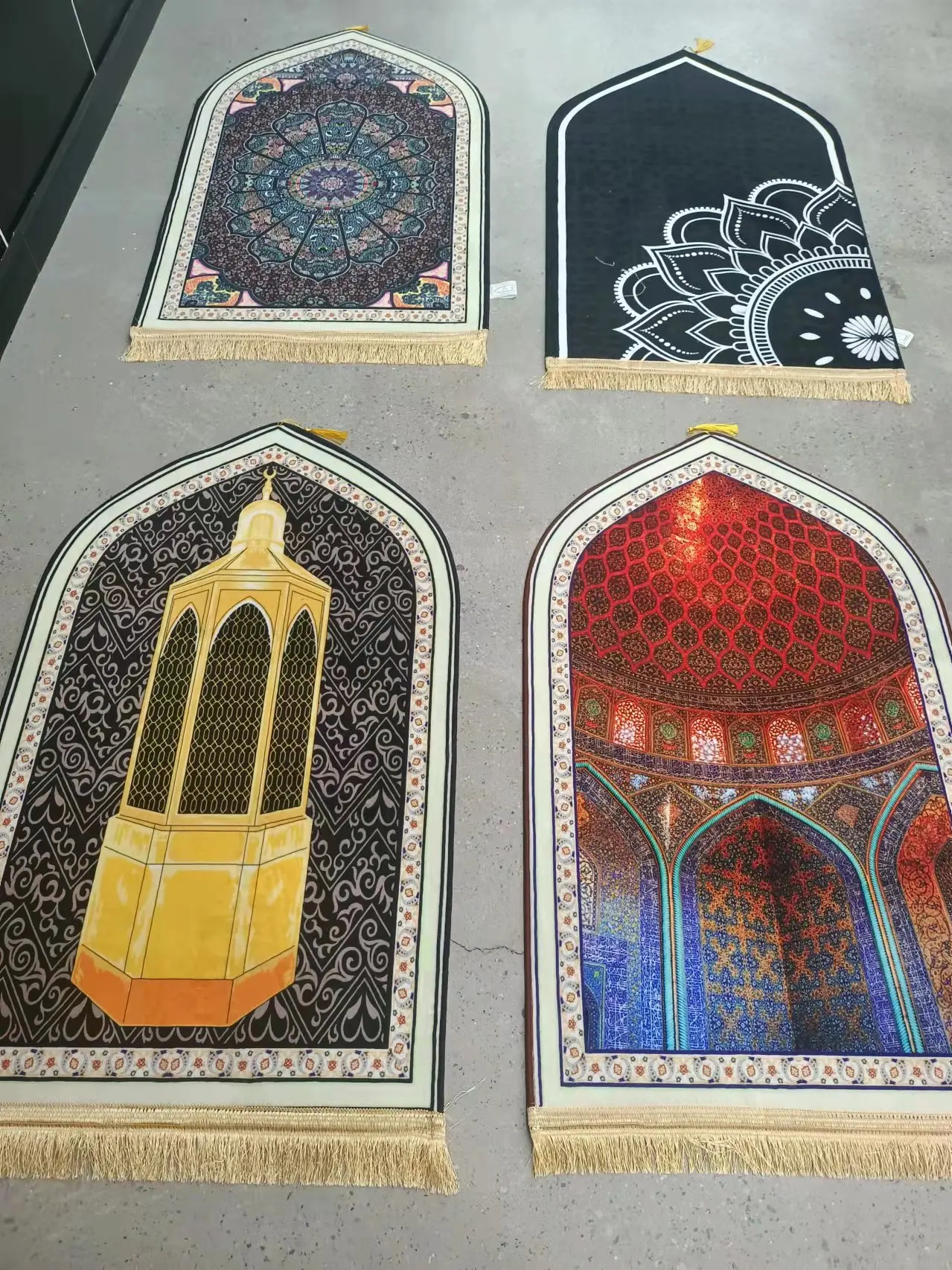 Foldable Prayer Mats - Durable, Non-Slip, and Portable