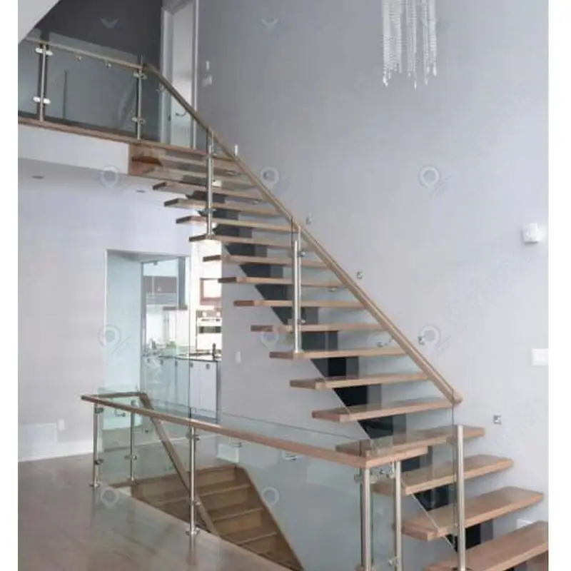 Nhà ở cầu thang sắt mang lại cảm giác khác biệt trong không gian nội thất. Với sự kết hợp giữa cầu thang sắt và vật liệu tự nhiên, nhà ở trở nên thanh lịch và tinh tế. Hãy đến và thưởng thức những mẫu nhà độc đáo tại hình ảnh liên quan.
