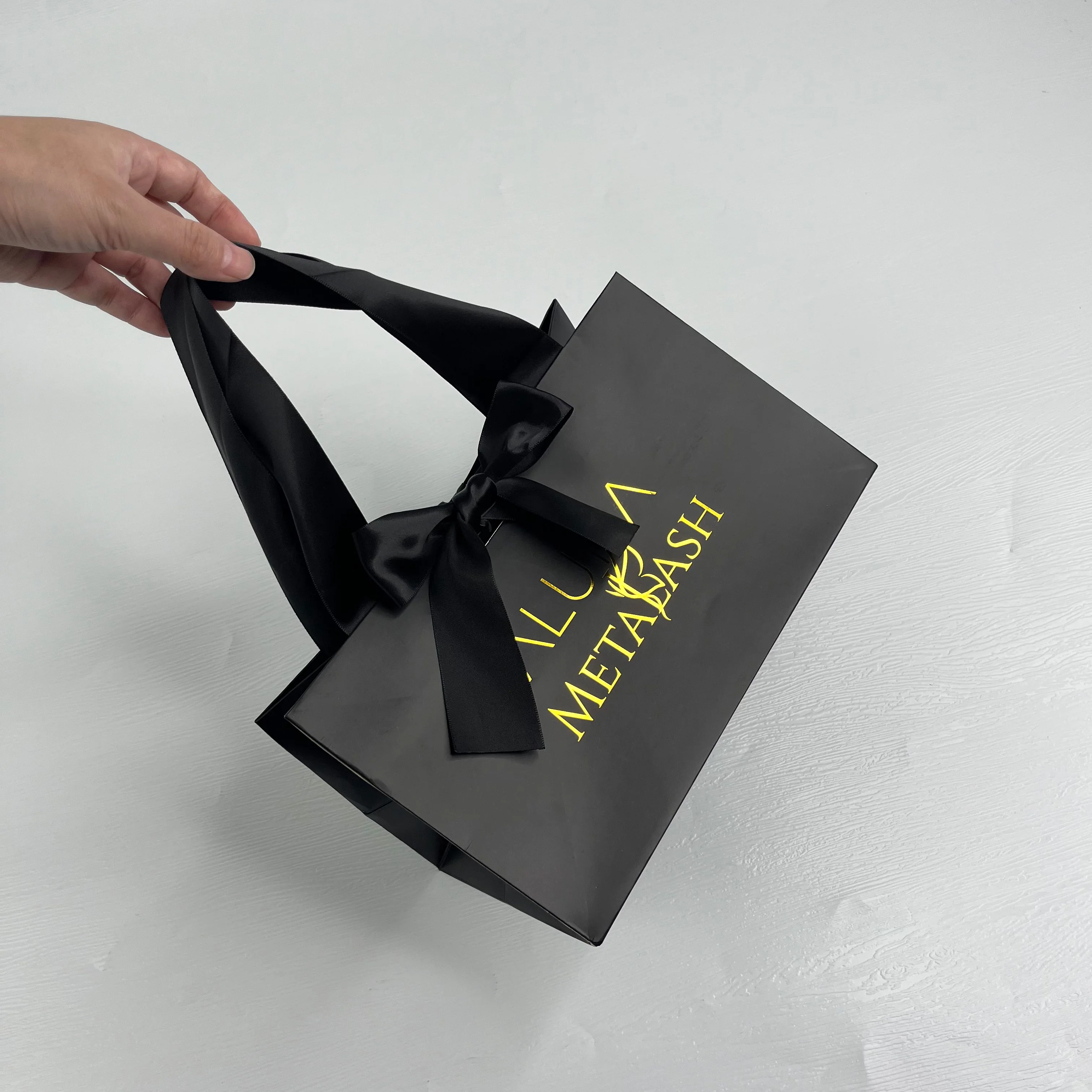 Wholesale Custom Logo Gold Foil Luxury Black Gift Bags