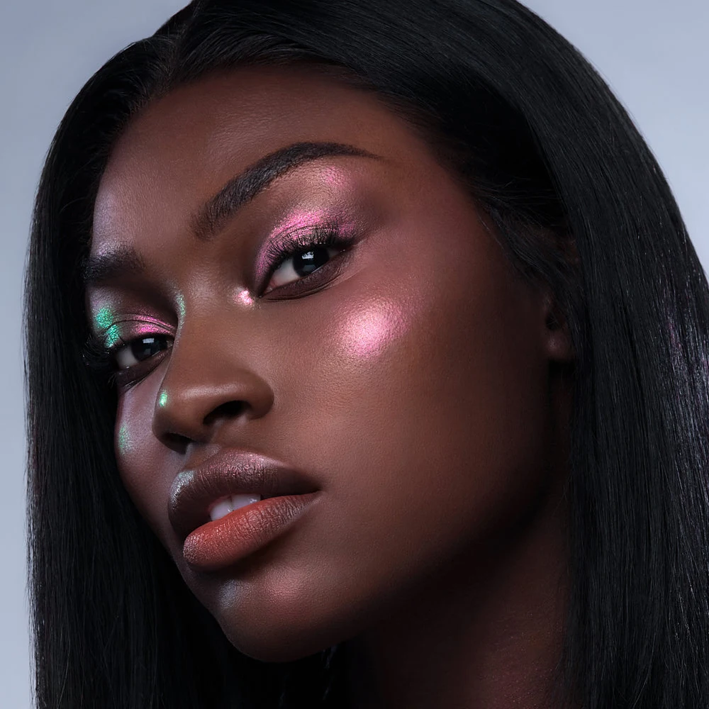 OEM Rainbow Glow Custom Blusher and Highlighters Eyeshadow High Pigmented  Highlighter Makeup Pressed Powder