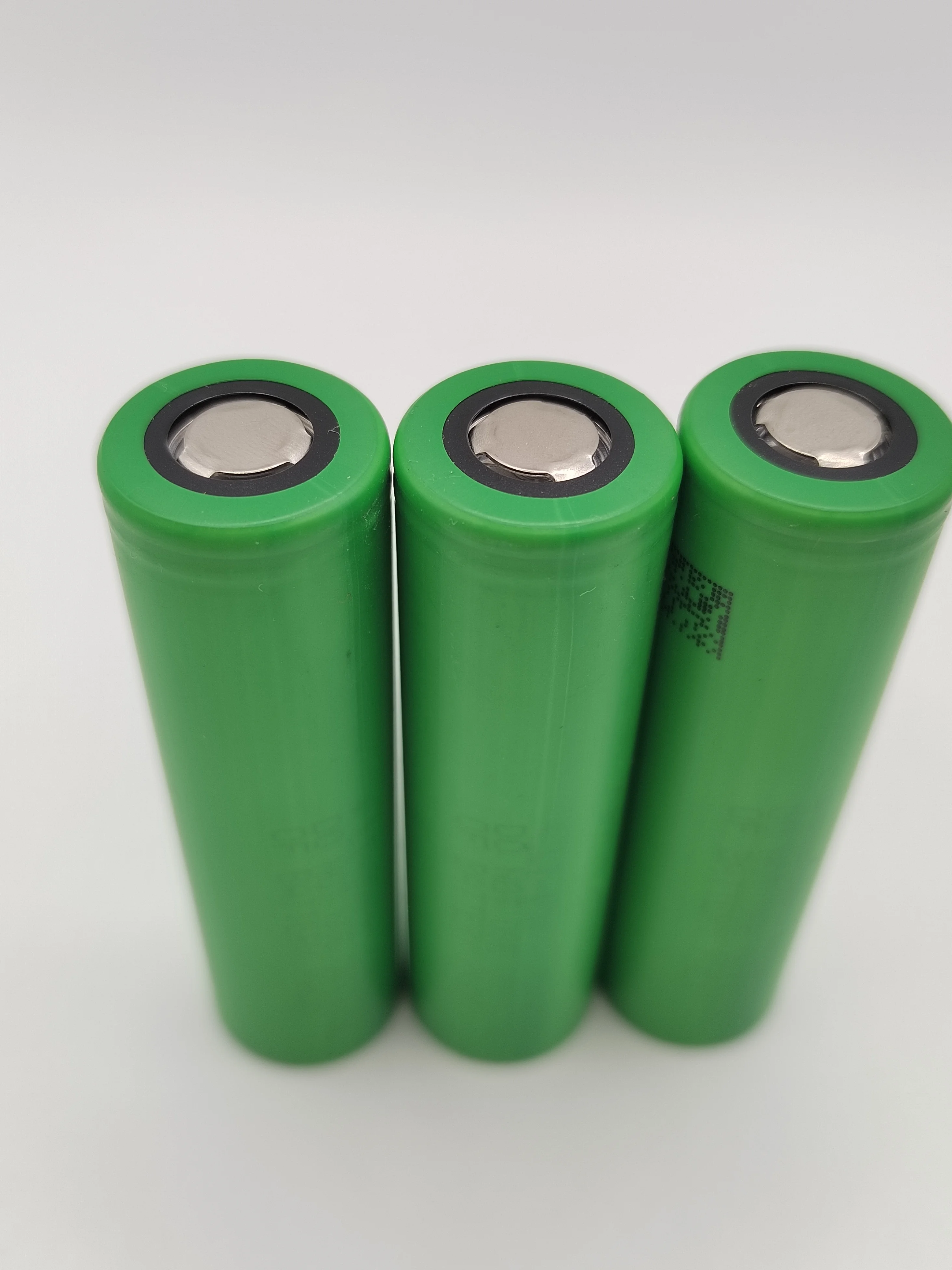 18650VTC5 18650 VTC5 18650VTC5 C5 3.6V 3.7V 30A 2600mAh