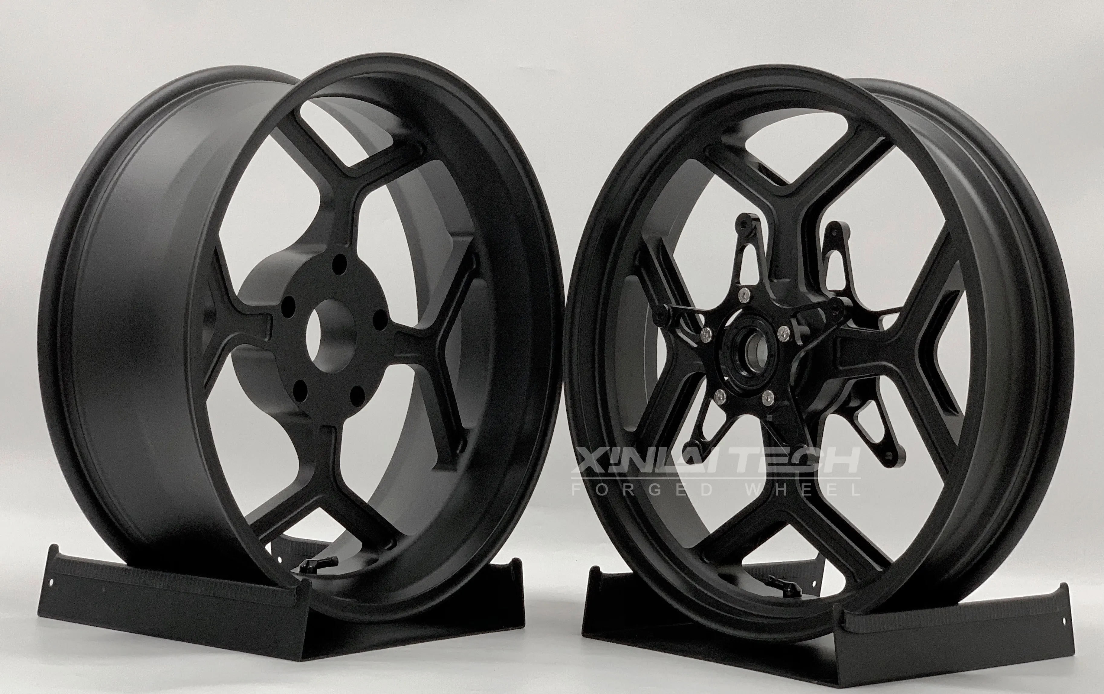 XL Custom Forged Black Motorcycle Wheels CNC Billet Alloy Rims for BMW R NineT Roadster Classic Retro Front Rear Wheels - Image 5