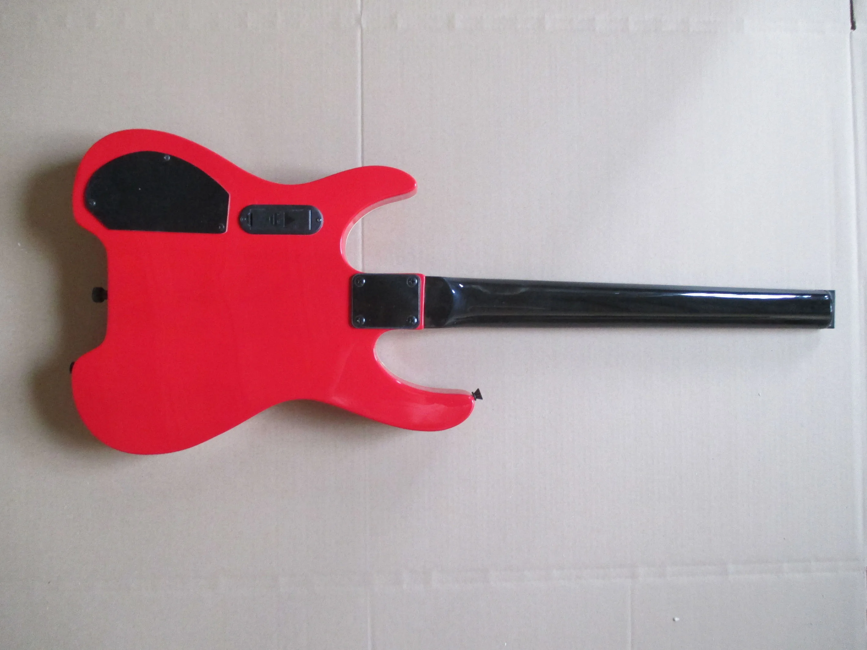 China Customized Wood Electrical Guitar Kit Without Head Red No Rocker