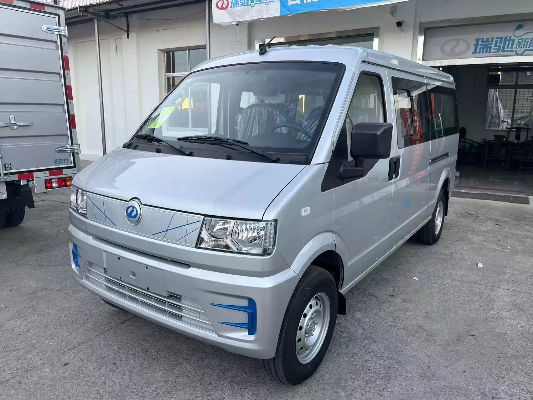 DFSK ES50 Chinese 4X2 Electric Minivan 8 Seat ABS CLTC 252km Sprinter Delivery vans Minibus Work vans for Sale