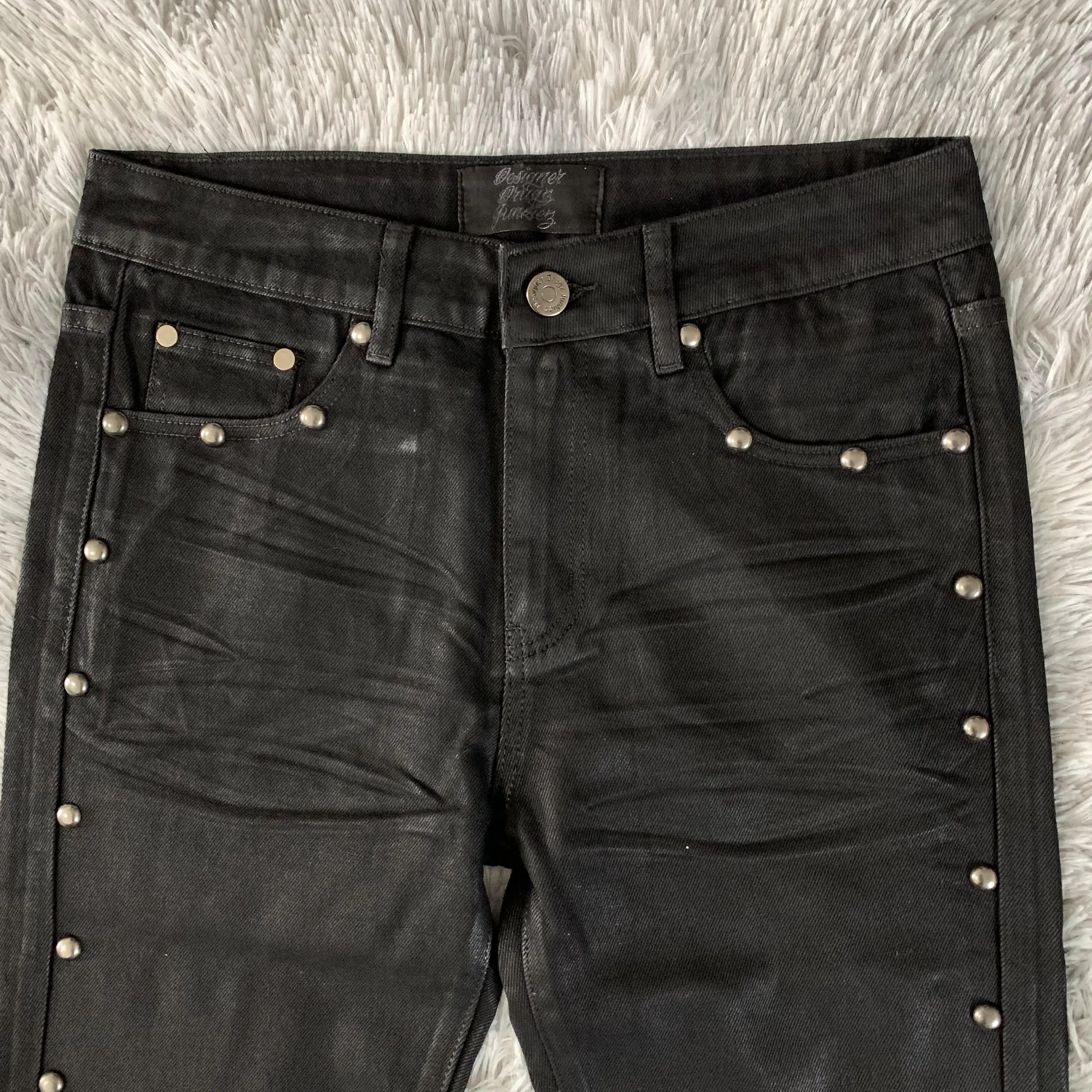 DENIMGUYS 2024 Men's High Street Fashion Washed Denim Bellbottom Pants Men  Retro Cowboy Flared Jeans With Metal Jewelry Decorate