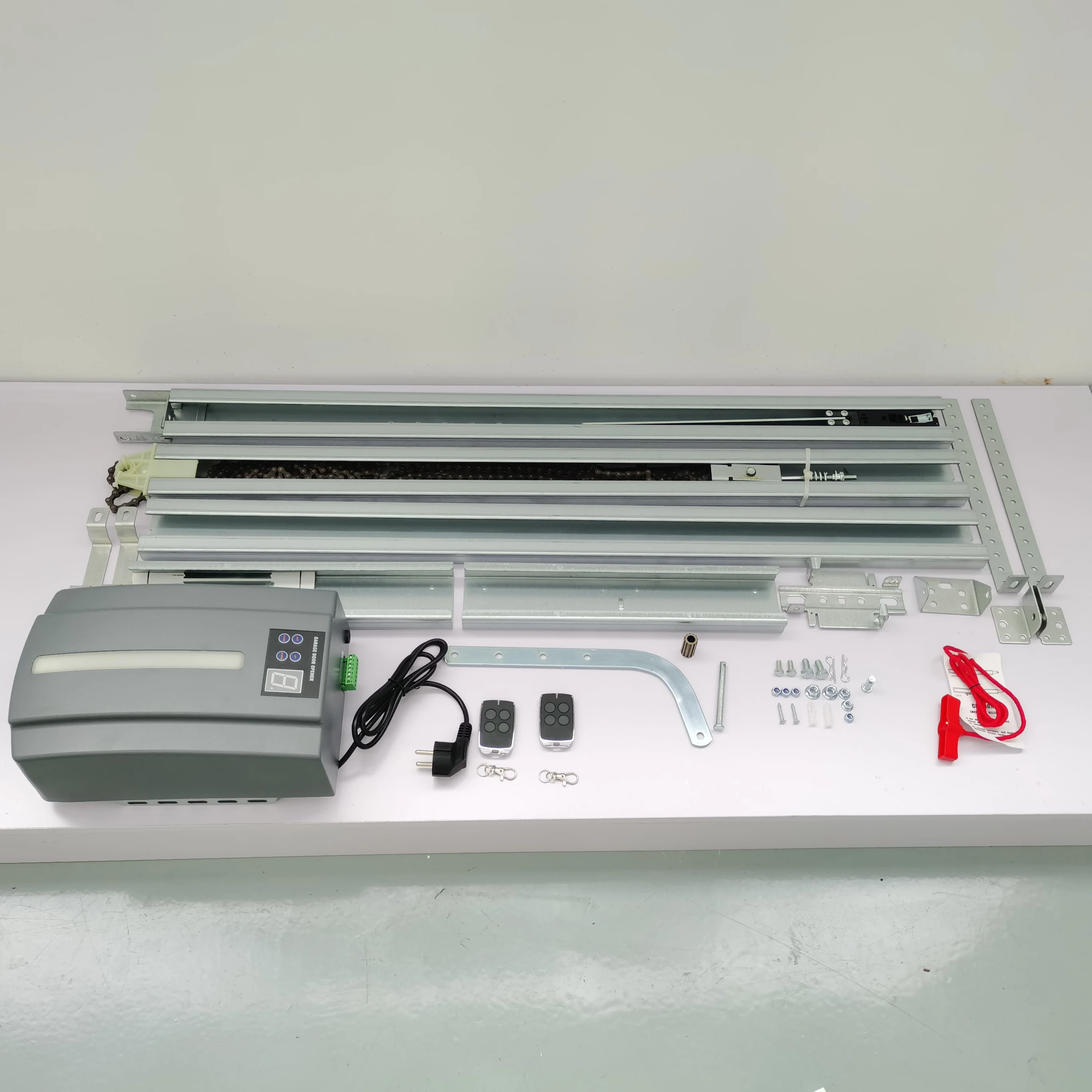 Chain Drive Mechanism Central Rolling Motor Power Lift Garage Door Opener with LED Bulbs
