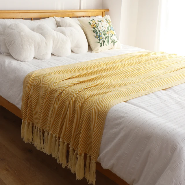 Custom High Quality Throw Blanket for Bed Sofa picnic Travel blanket with tassels