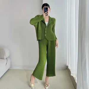 Wholesale ODM Chic Wave Three-dimensional Pleated Jacket Top Loose Pants Two-Piece Set Custom Miyake Pleated Vintage Ankle