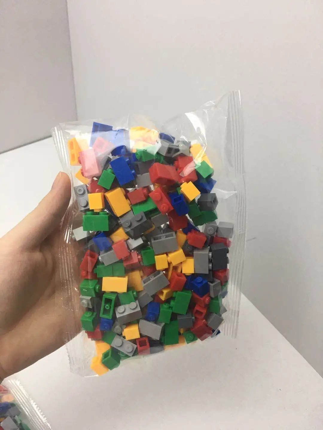 Competitive Price Brand Plastic Bulk Compatible Building Block Bricks in Mixed Shape and Color
