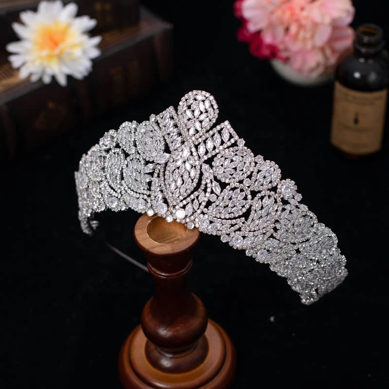 Free Customized Silver High Quality Zircon Tiara Gold Bling Diamond Crowns for Retail