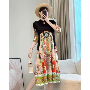 2026 New Summer Floral Chiffon Dress Elegant Western Style Slim Loose Large Size Casual with Natural Waistline for Mother's Day