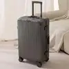 Gris oscuro