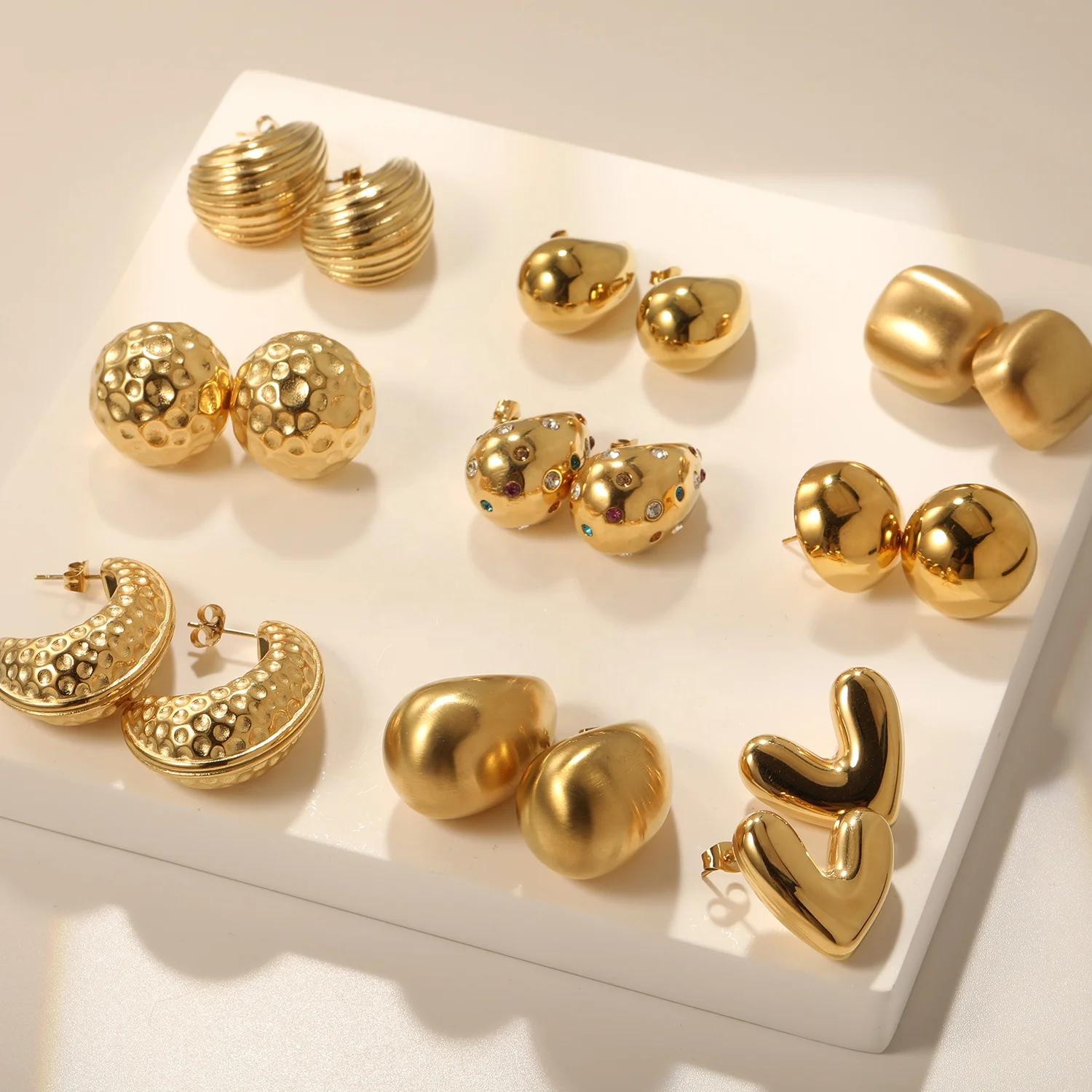 Gold Hoops Vera Wholesale Jewelry Wholesale 18K Gold Plated