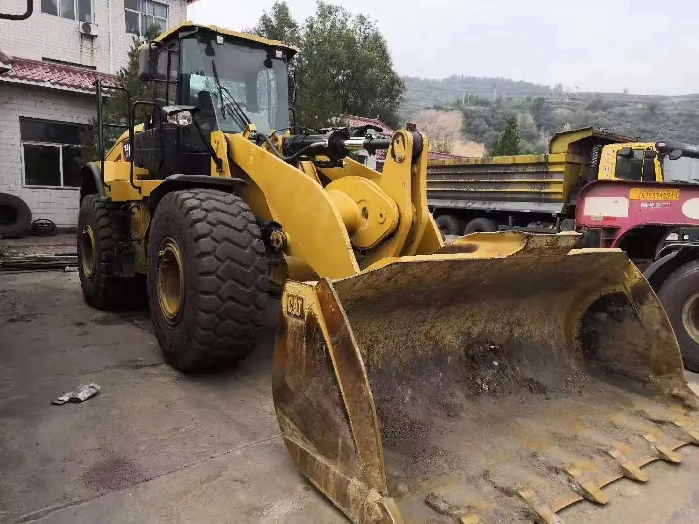Second Hand Engineering Construction Machine Used Catterpillar Cat 420f