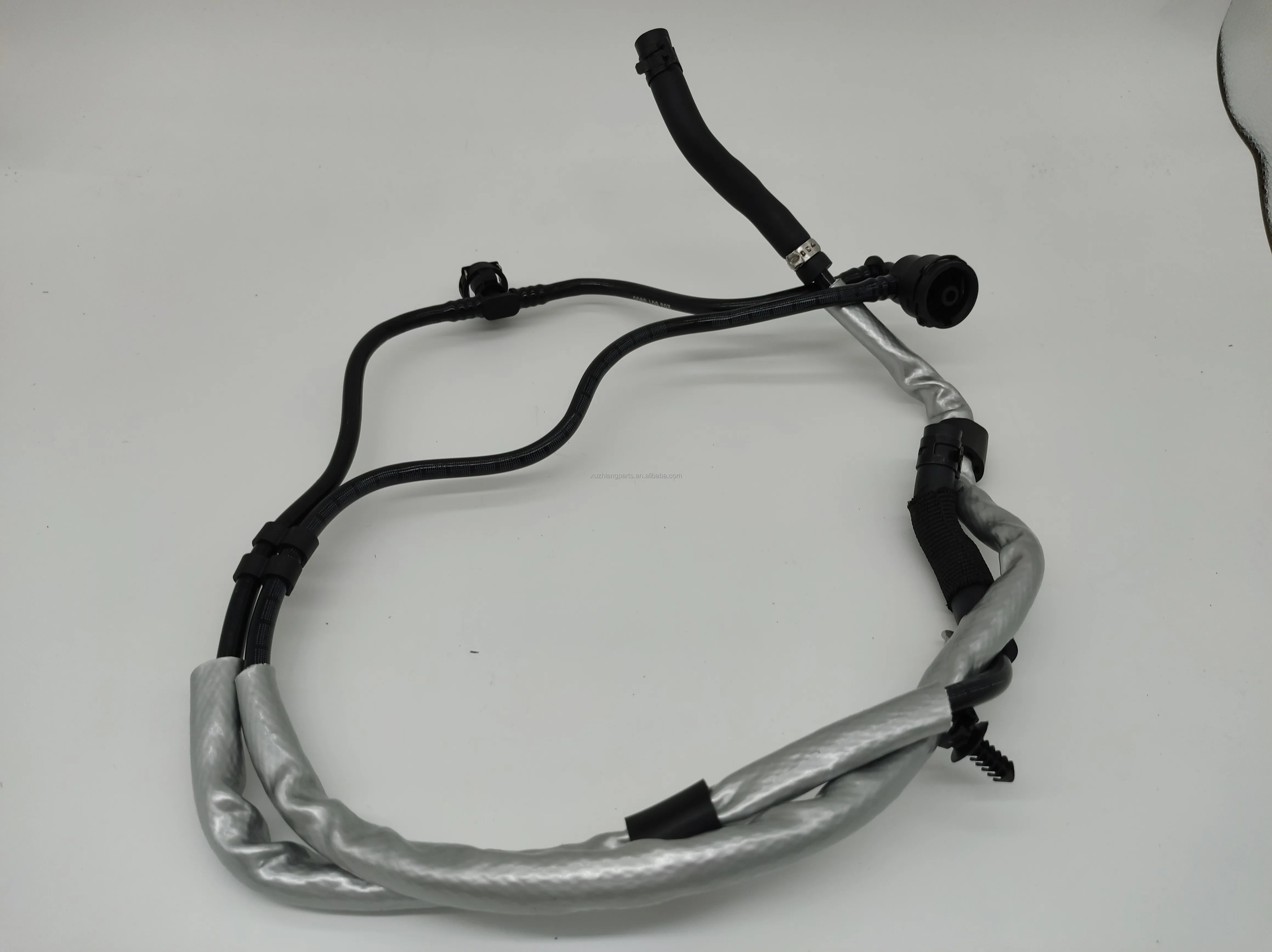 A2535013900 Auto Part Engine Vent Line for Mercedes Benz OE 2535013900