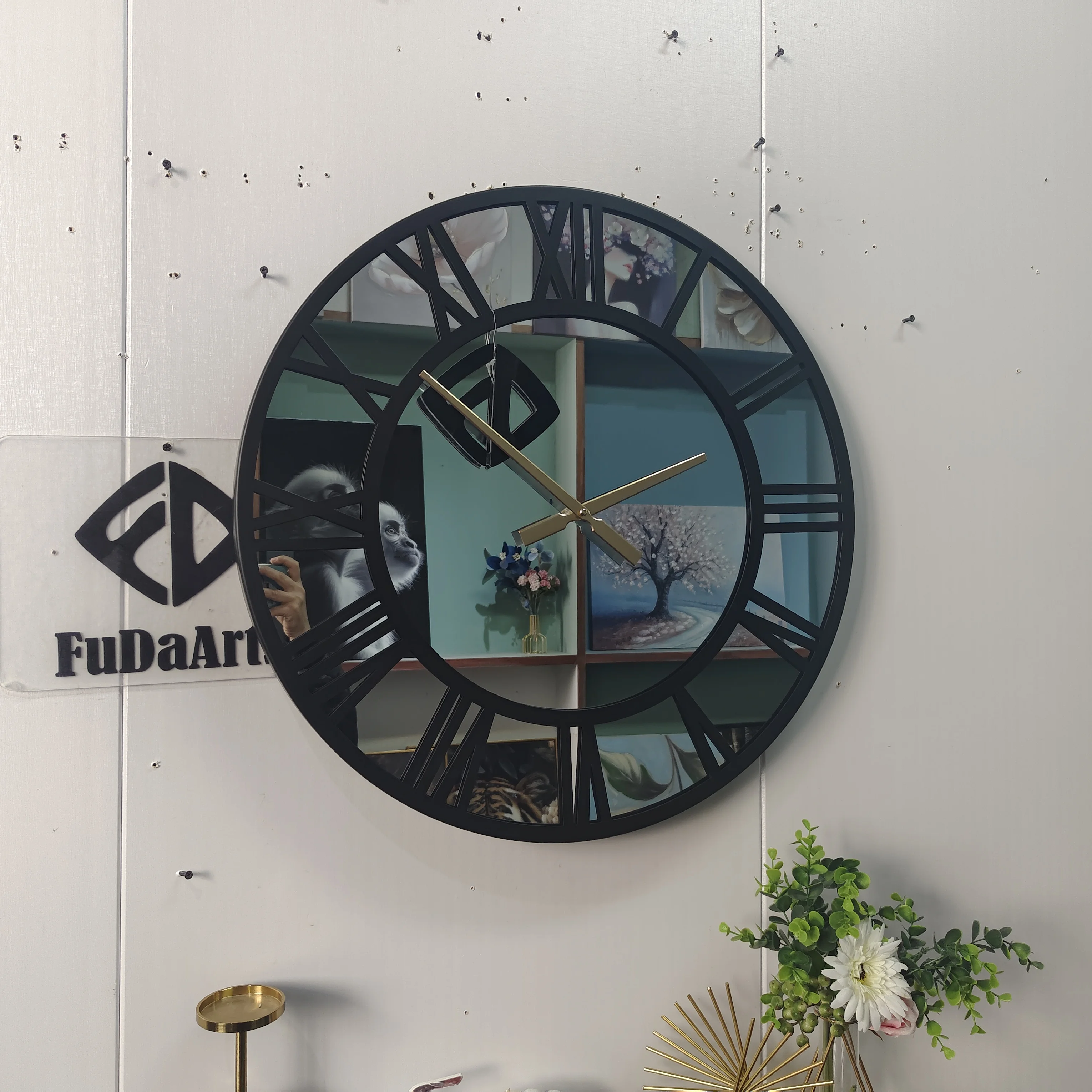 60cm New European Metal Wall Clock American Retro Art Living Room