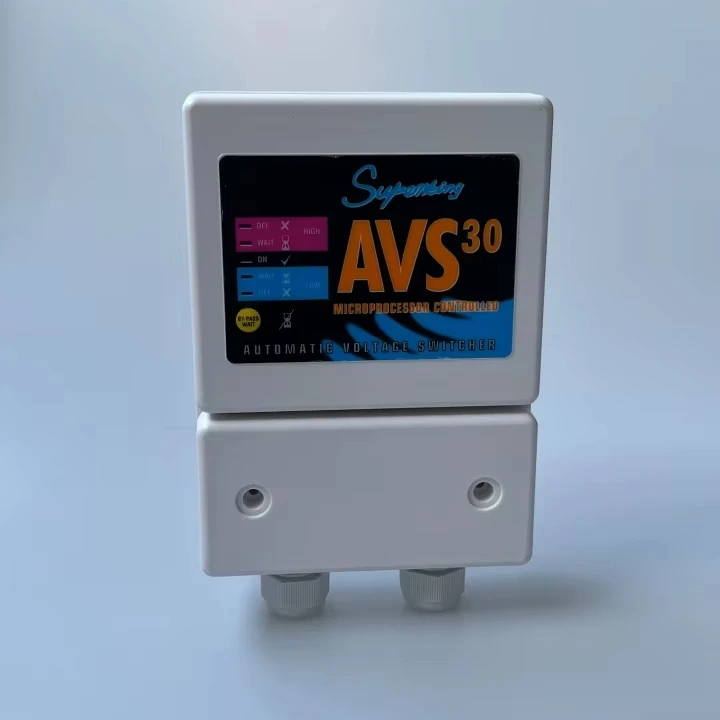 Doğal 16A 230VAC AVS3P Üç Fazlı AVS Otomatik Voltaj Anahtarı