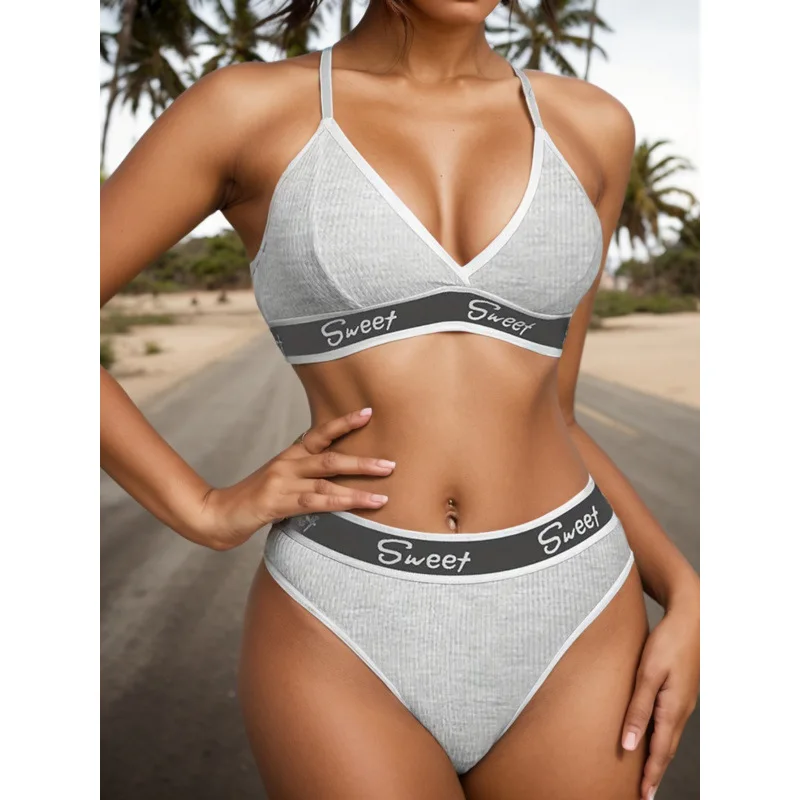 Qinelle Contrast-Trim Triangle Bra and Brief Set