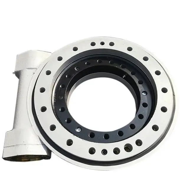 Новая дешевая система слежения на солнечной батарее с контроллером и батареей