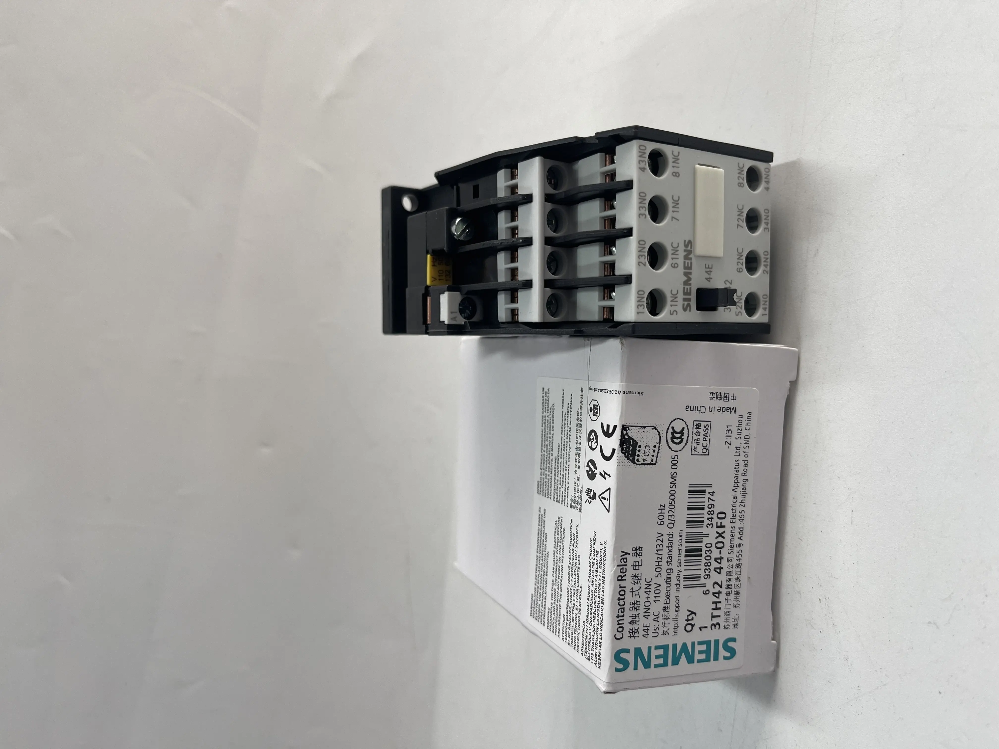 Siemens Contactor Relay 3TH4244-0XF0 Siemens Contactor Relay 3TH4244-0XF0