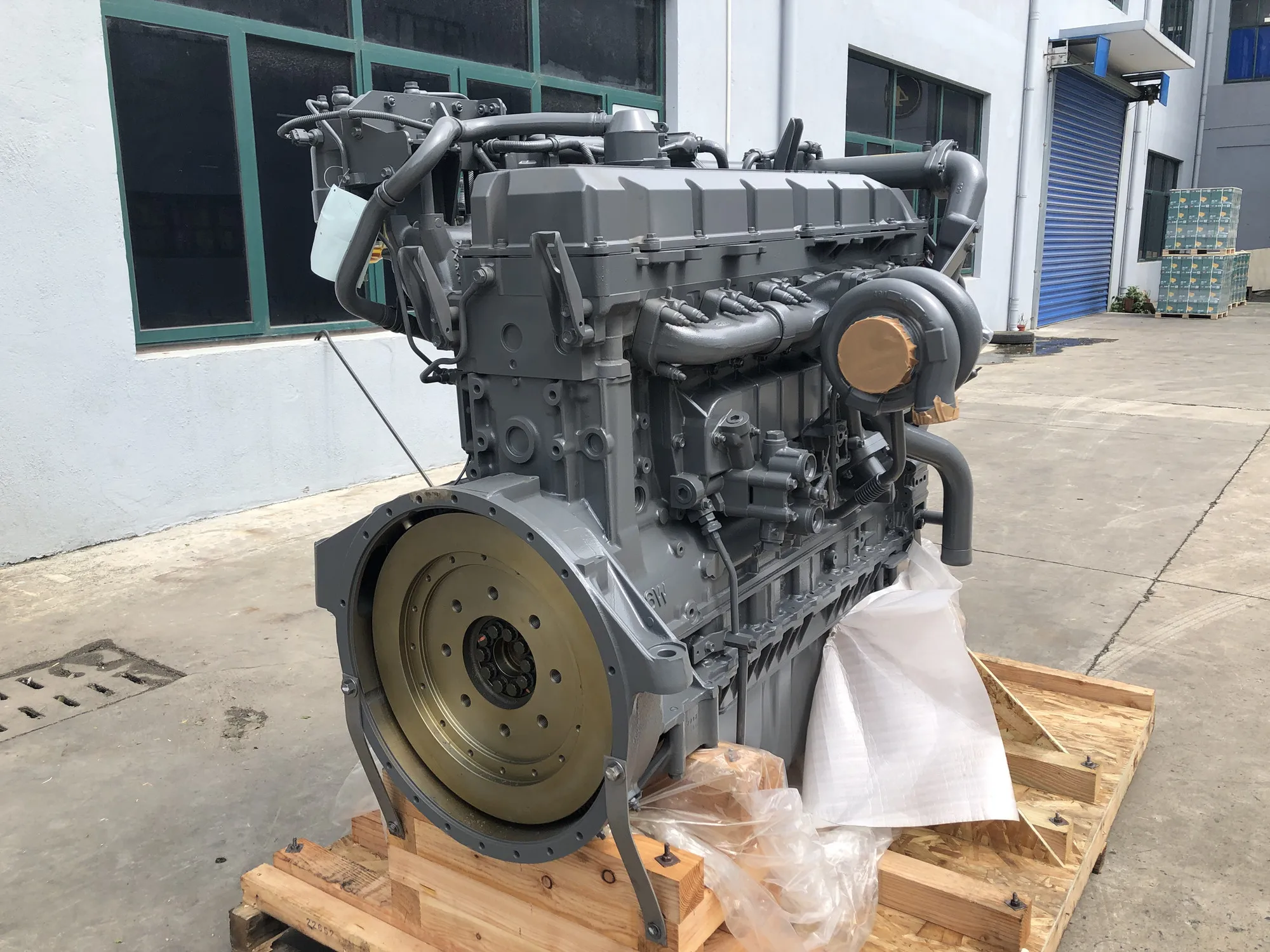 イグザス 6WG1 6気筒 15.7L エンジン 330kw 1800rpm 新品 1年保証
