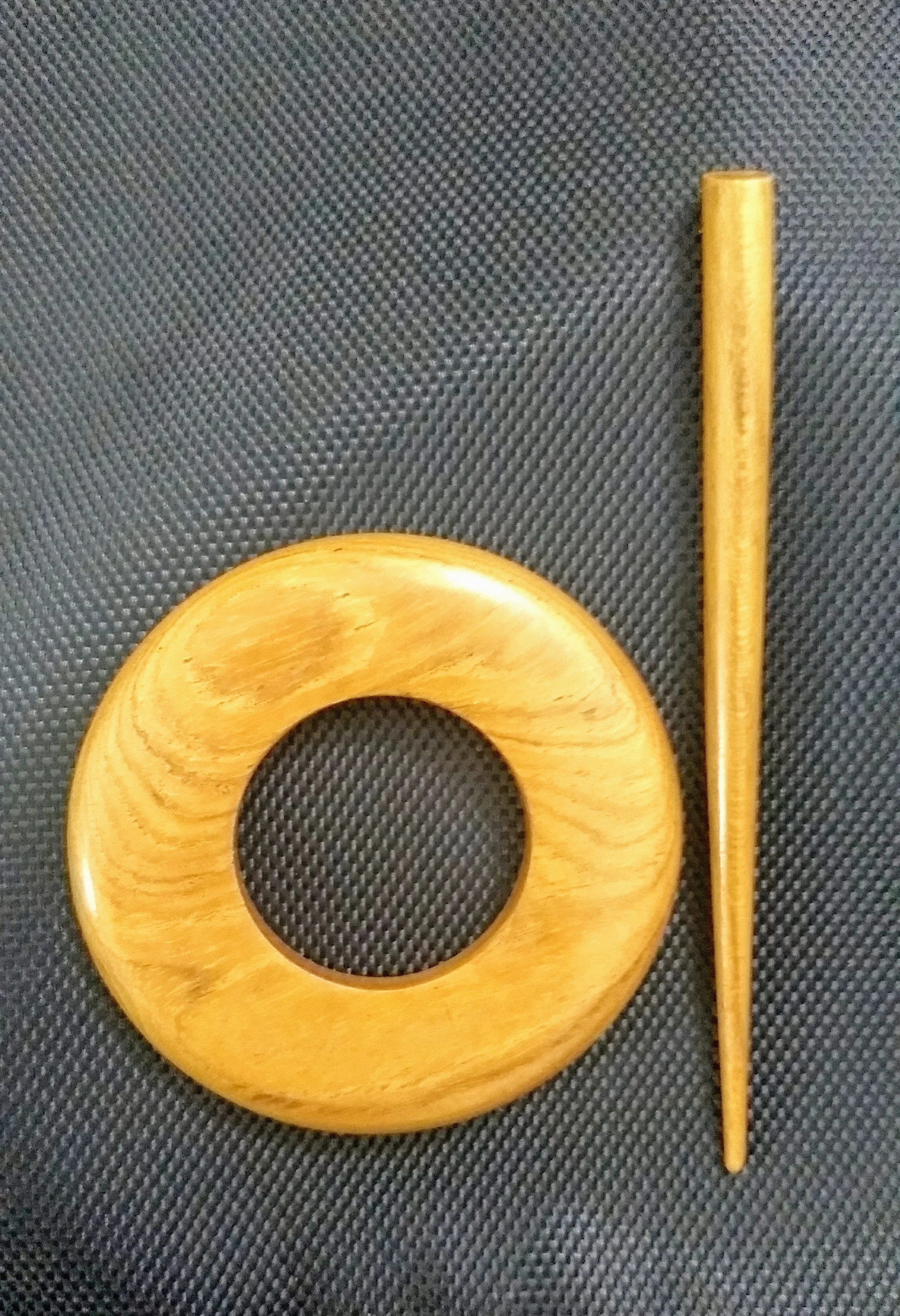 Шаль из дерева