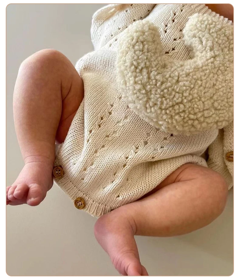 2022 New Design Sherpa Moon Teddy Baby Pacifier Comforter Holder Dummy