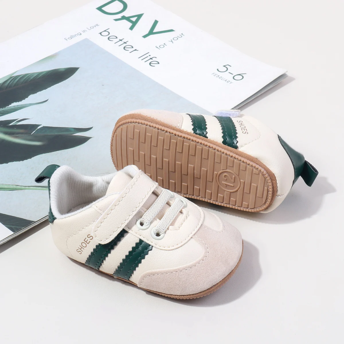 2025 New Unisex Baby Sneaker High Quality PU TPR Sole Anti-Slip Pre-Walk Shoes 0-15 Months Pre-Walk Flat Sneakers Fashionable details