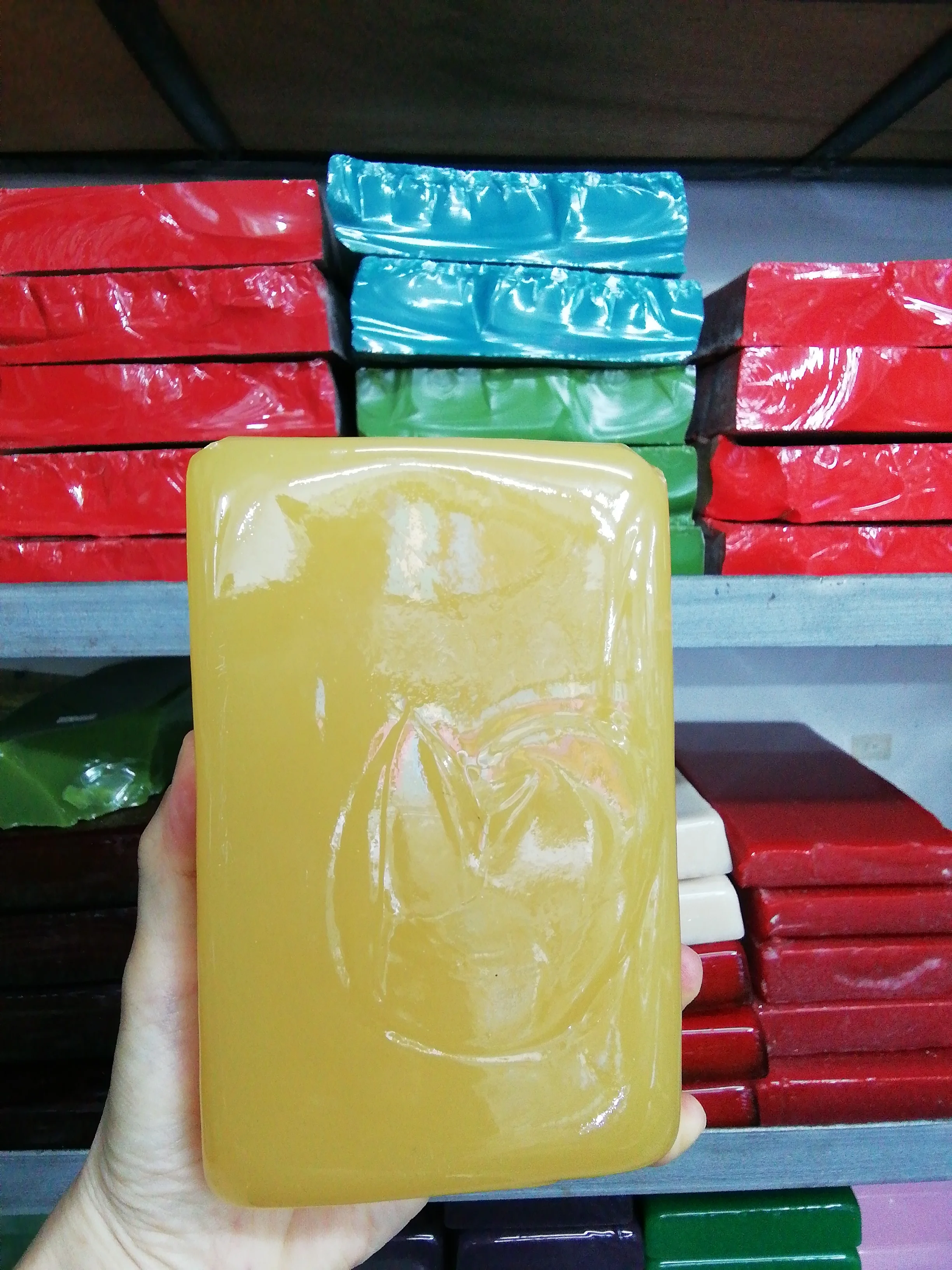 Factory Direct Synthetic Topaz, Loose Gemstone, the Raw Material for Making Jewelry