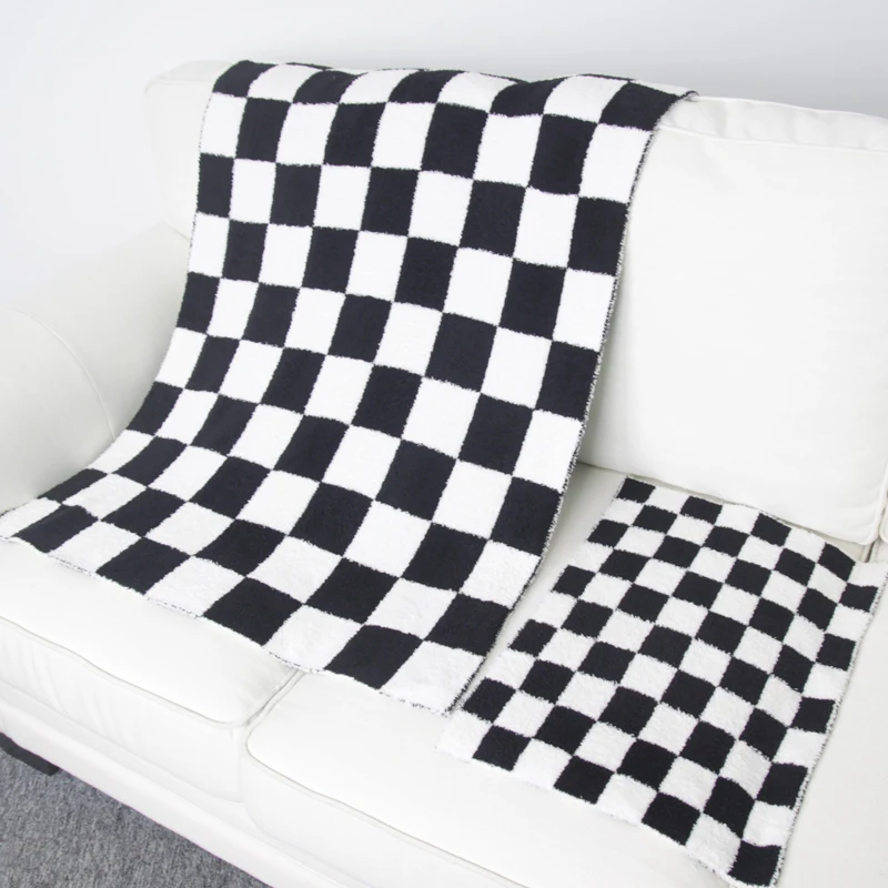 Custom Soft Warm Designer Chess Checkered Board king Size Game Day Winter Blanket Throw Knitted for Sleep Hug Bedding