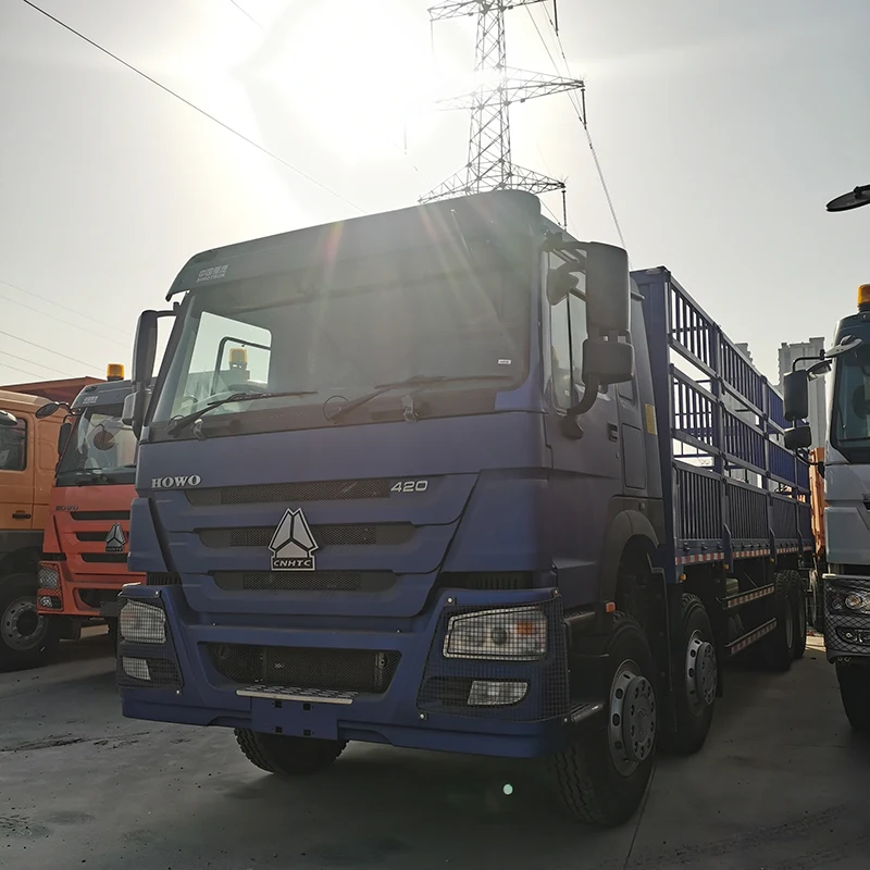 Cheap Price 8x4 25 Ton Lorry Box Trucks Cargo Truck for Sale