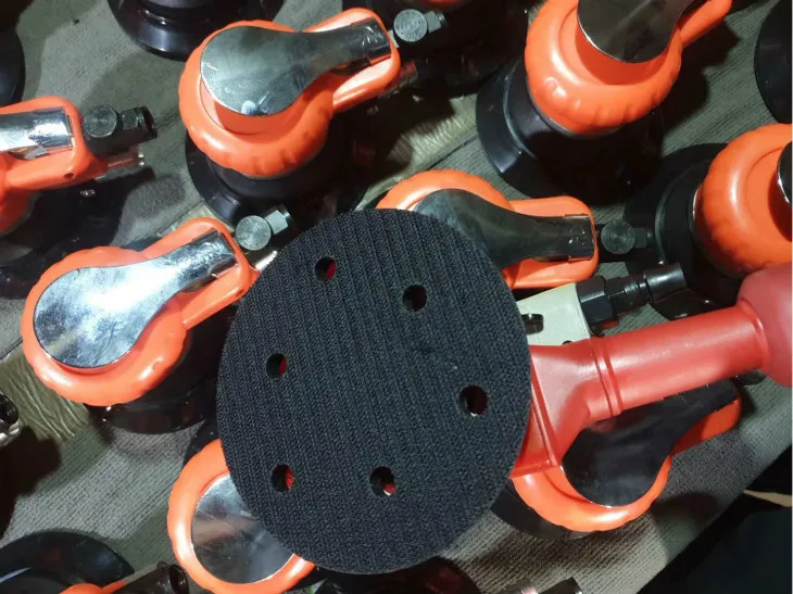 Промышленная самовакуумная орбитальная воздушная шлифовальная машина TY71115G 5 дюймов Планшет для крючка