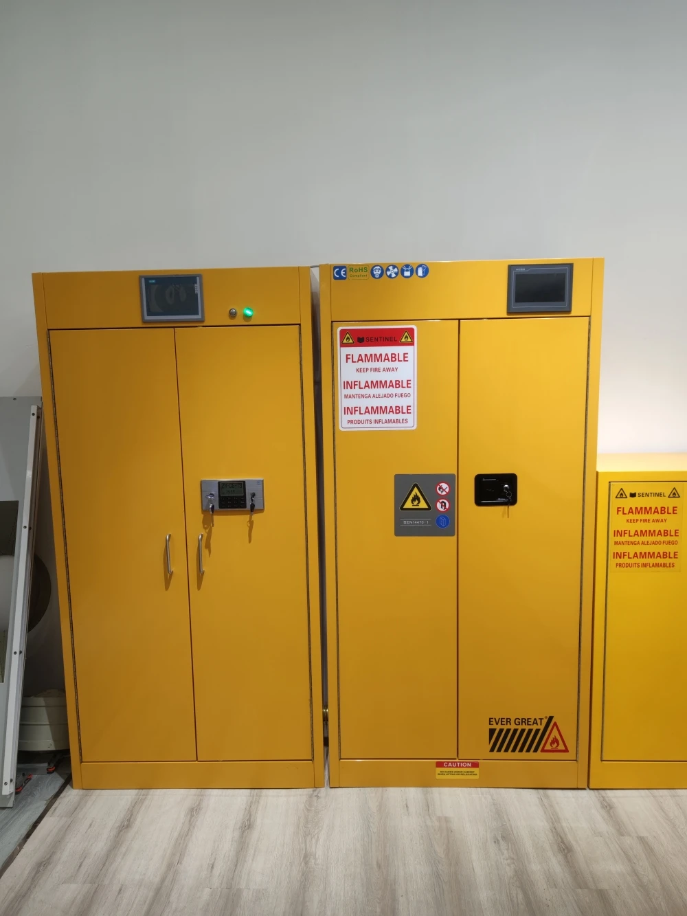 Lab furniture Industry Full steel Chemical Storage Yellow Blue CE Safety Flammable Cabinet