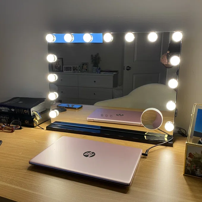 Modern Hollywood Makeup Mirror with 3 Color Temperature Adjustable Brightness and USB Charging Port 5