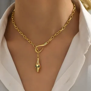 Elegant Gold-Plated Snake Pendant Necklace Women Minimalist Fashionable Rhinestone Link Chain Stainless Steel Third Party