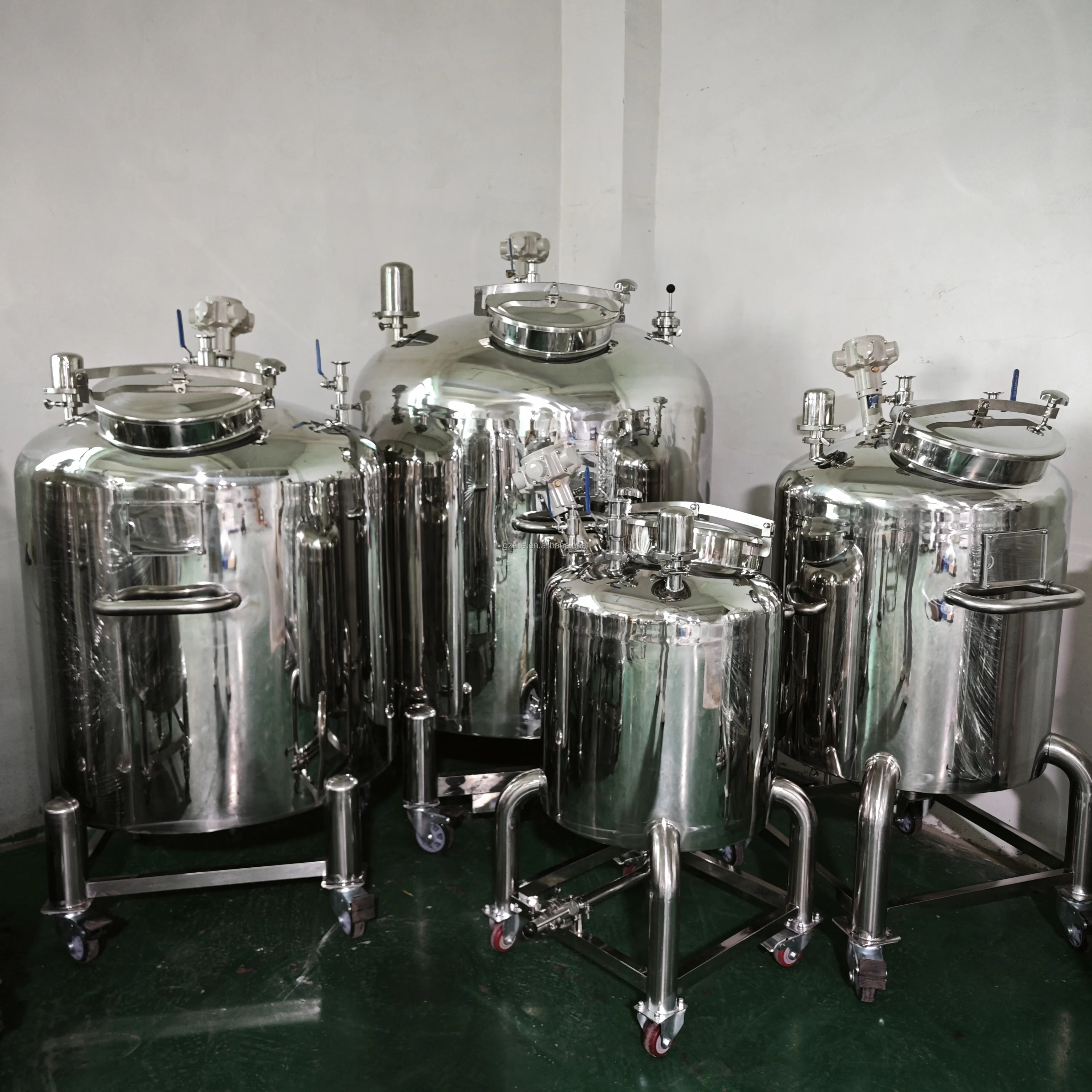 product 200 l 500 l 1000 l capacity can be customized perfume alcohol pneumatic mixing tank for perfume liquid mixing tank-11