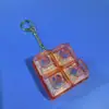 4 clés forme carrée rouge