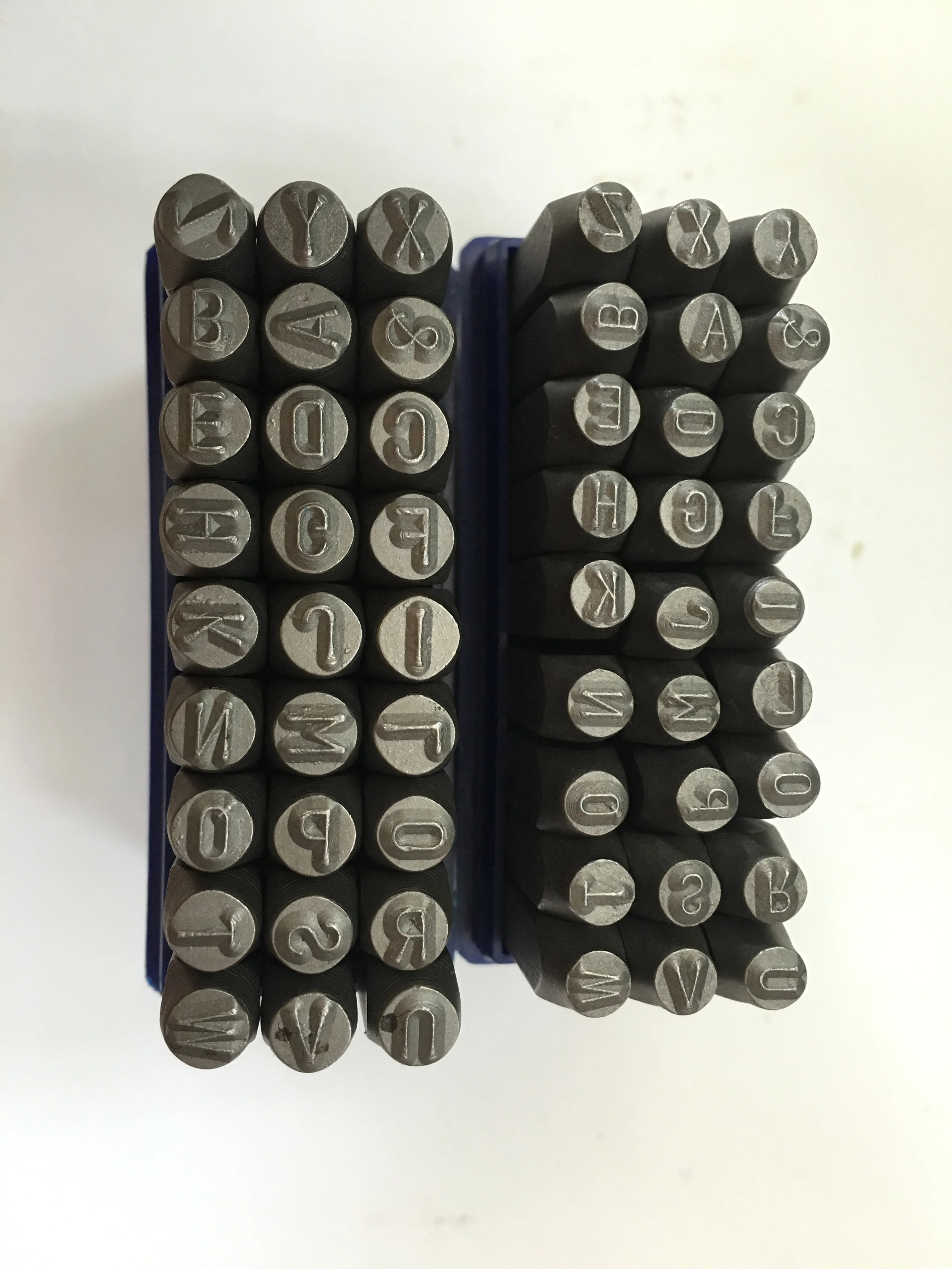 🔨 QWORK® Juego De 36 Punzones Para Metal Y Cuero (4mm) - Letras, Números Y Símbolos Para Tallado Y Relieve DIY