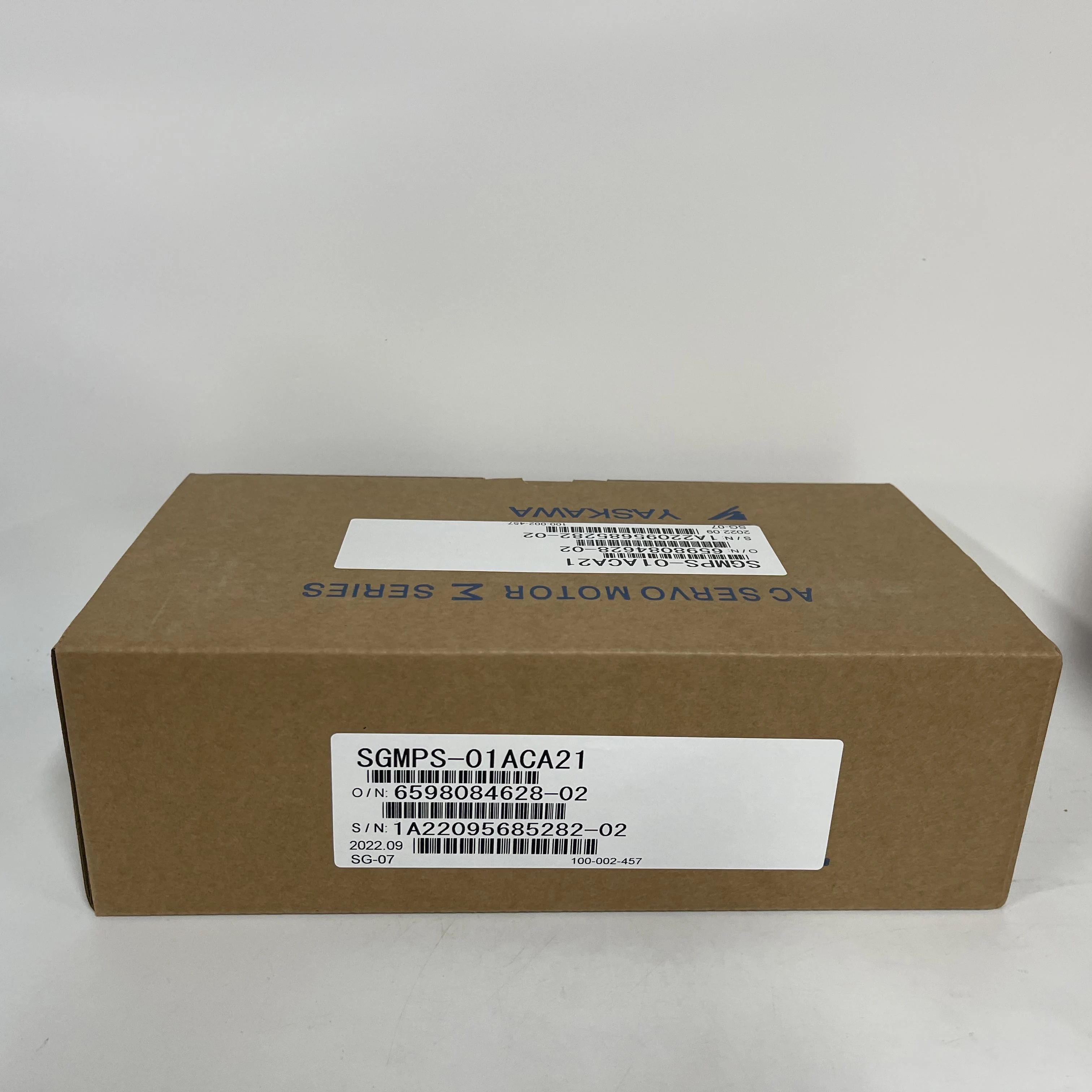 YASKAWA AC Servo Motor SGMPS-01ACA21 YASKAWA AC Servo Motor SGMPS-01ACA21