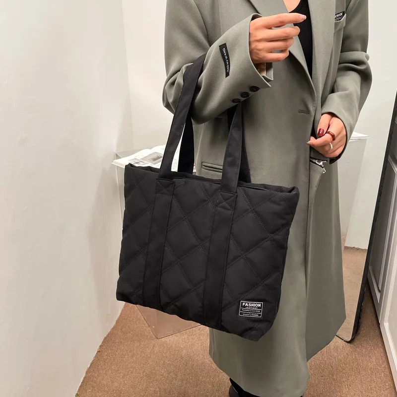 Large Capacity Nylon Women's Shoulder Bags Casual Trendy Thread Design Ladies Handbags Simple Solid Color Commuter Female Tote