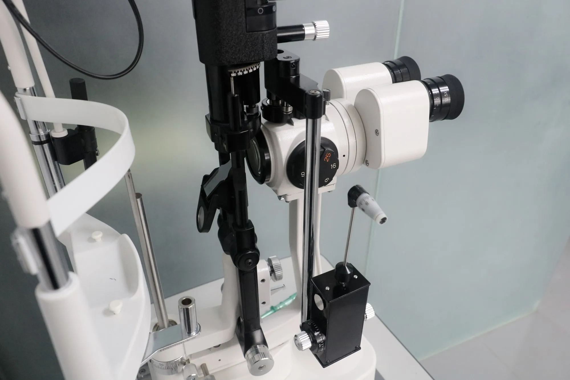 Goldman APPLANATION TONOMETER Slit Lamp Tonometer Rebound Tonometer